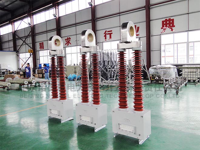 High current string bus type dry composite current transformer